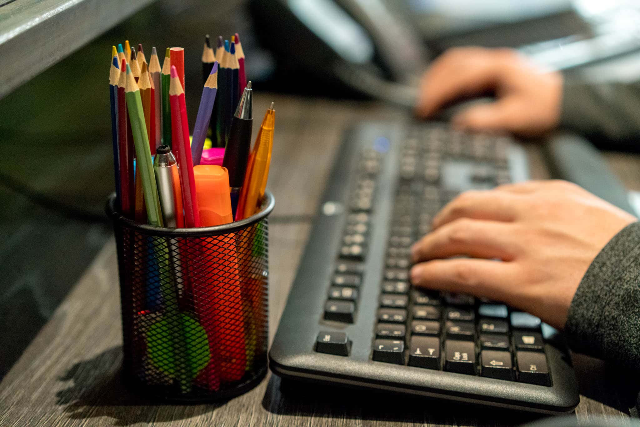 coronavirus volunteering opportunities pens in a pot