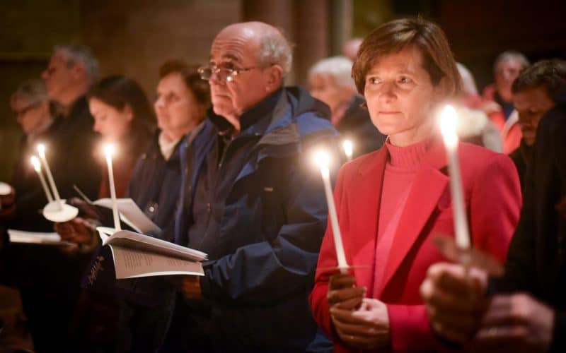 Light up a Life with St Michael’s Hospice