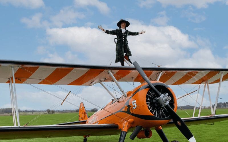 Two high sheriffs go wing-walking