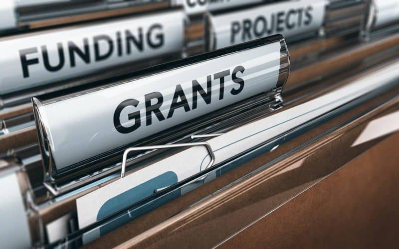 New grants for city businesses hit by Omicron restrictions