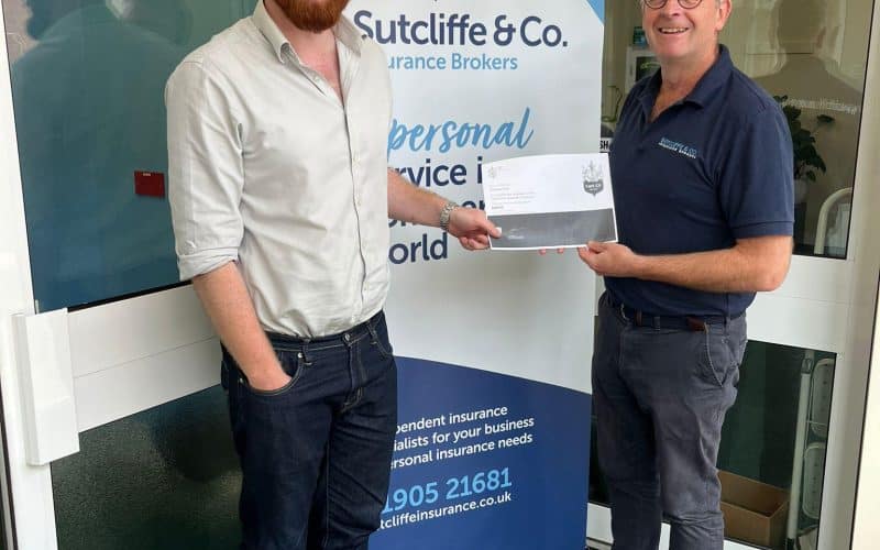 TOM FIELD CELEBRATES NEW CII QUALIFICATION AT SUTCLIFFE & CO