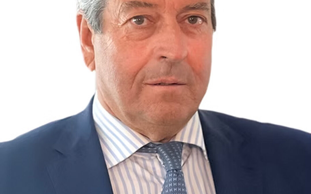 Leading Hip Surgeon Supports Campaign to Help Students