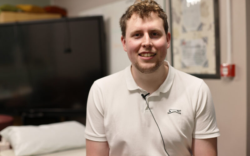 Graduate Offers Free Physiotherapy in Worcester Thanks to Community Funding