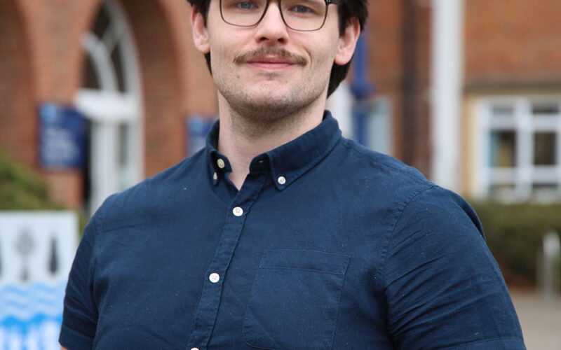 Student’s Guidance to Ensure Men with Eating Disorders don’t Feel Alienated from Seeking Help