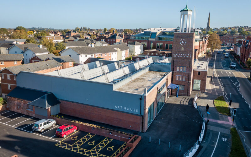 Anonymous Art Auction Challenges Buyers to Trust Their Instincts