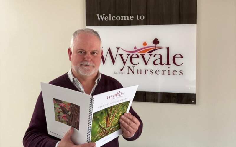 Free professional resource for tree selection, planting & climate resilience released