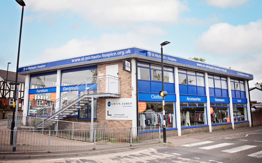 St Michael’s Hospice charity shop in Ross-on-Wye temporarily closes following neighbouring fire