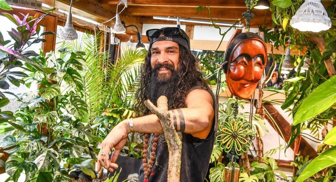 The Bearded Plantaholic to Appear at The Hive