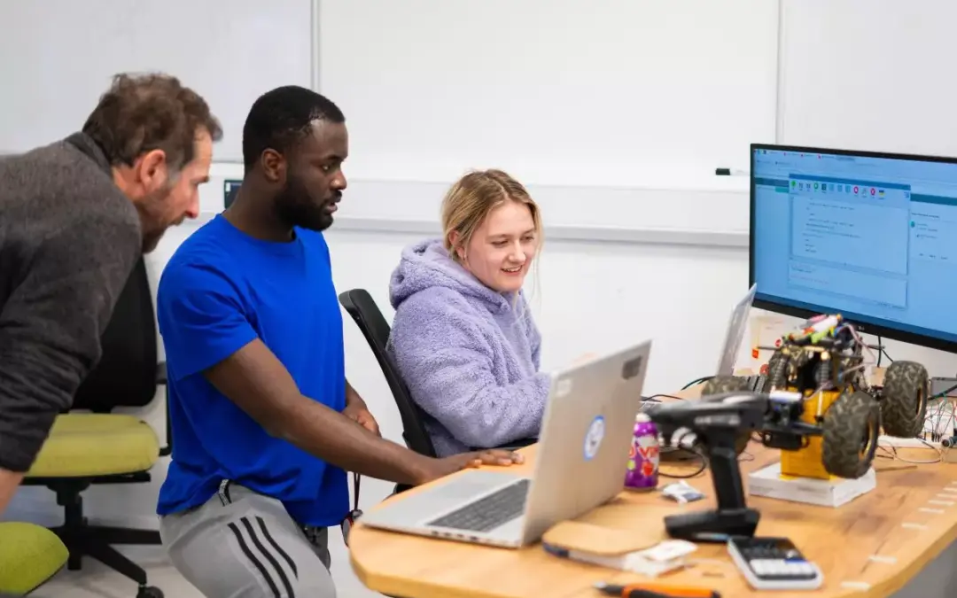 NMITE’S EXPANDING ROLE IN LOCAL SKILLS TRAINING: AUTONOMOUS ROBOTICS COURSE NOW ON OFFER TO LOCAL HEREFORDSHIRE BUSINESSES