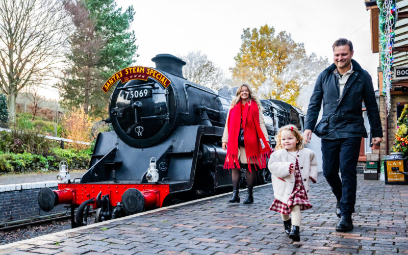 Christmas magic steams into the Severn Valley Railway